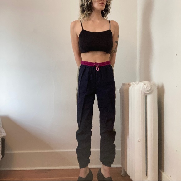 Lululemon Joggers *rare* - Picture 2 of 4